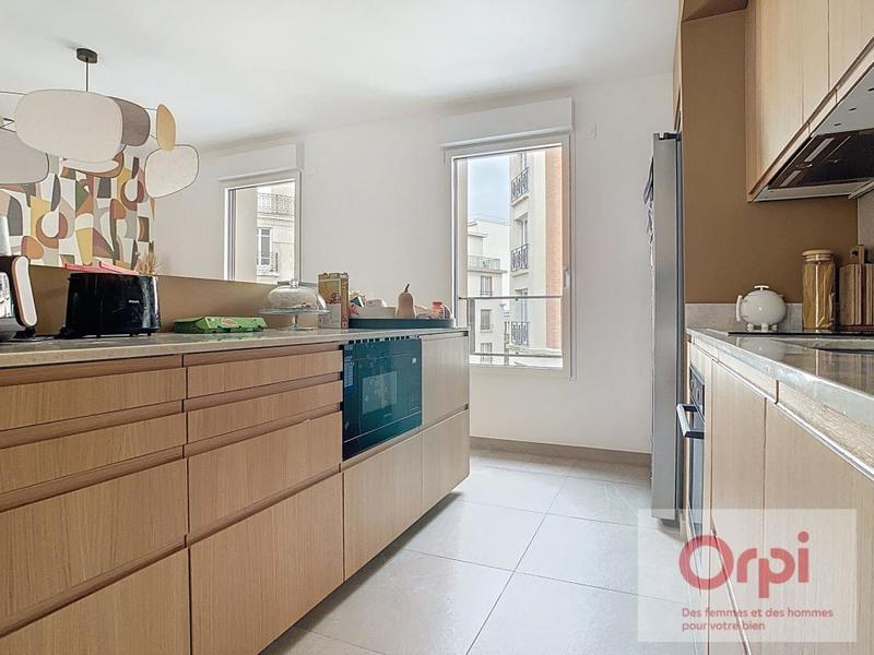 Appartement - 93 m² - 4 pièces