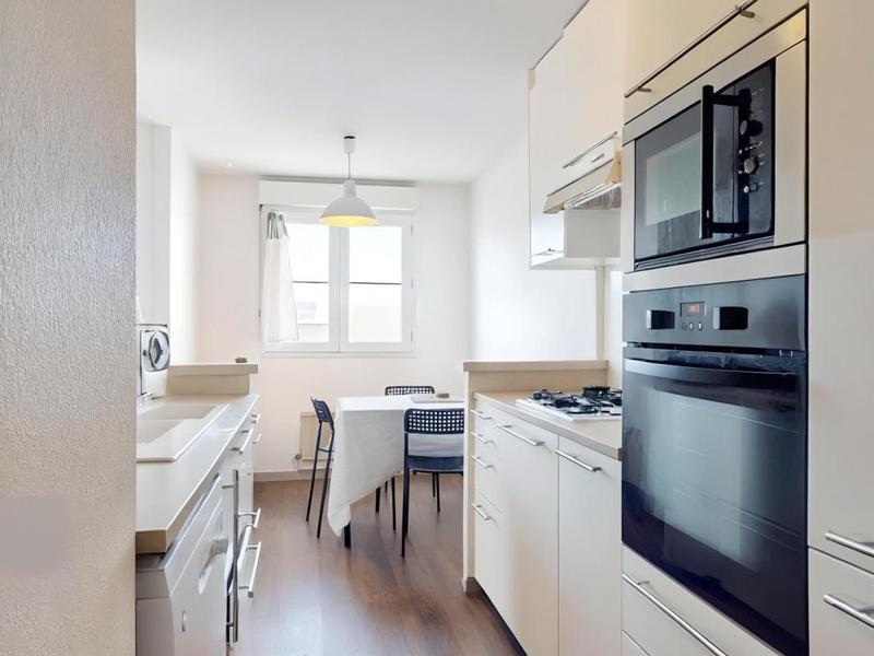 Appartement - 106 m² - 6 pièces