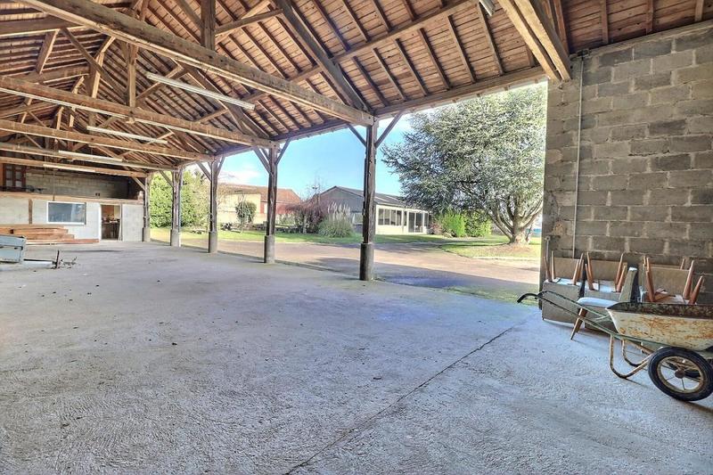 Maison - 184 m² - 8 pièces