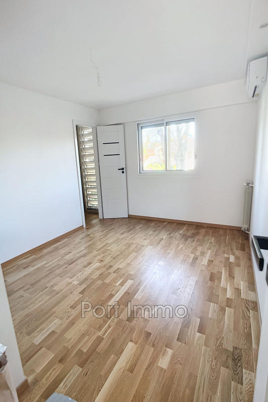 Appartement - 121 m² - 4 pièces
