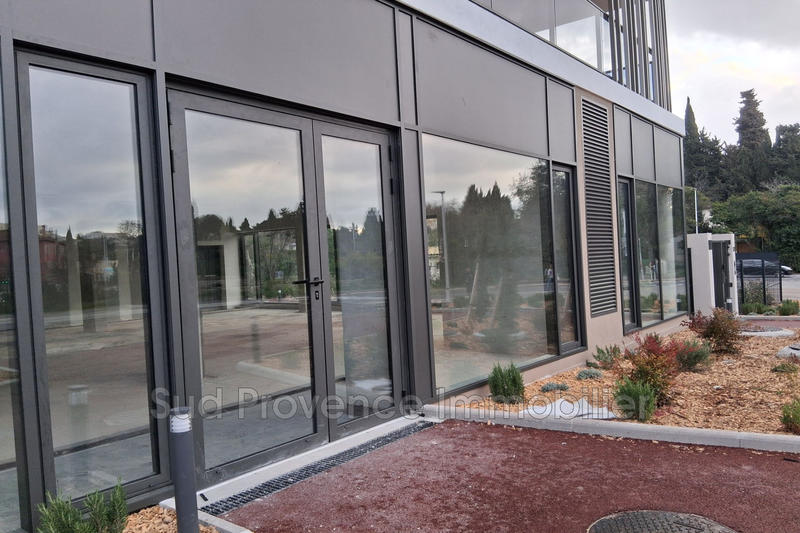 Local commercial - 440 m²