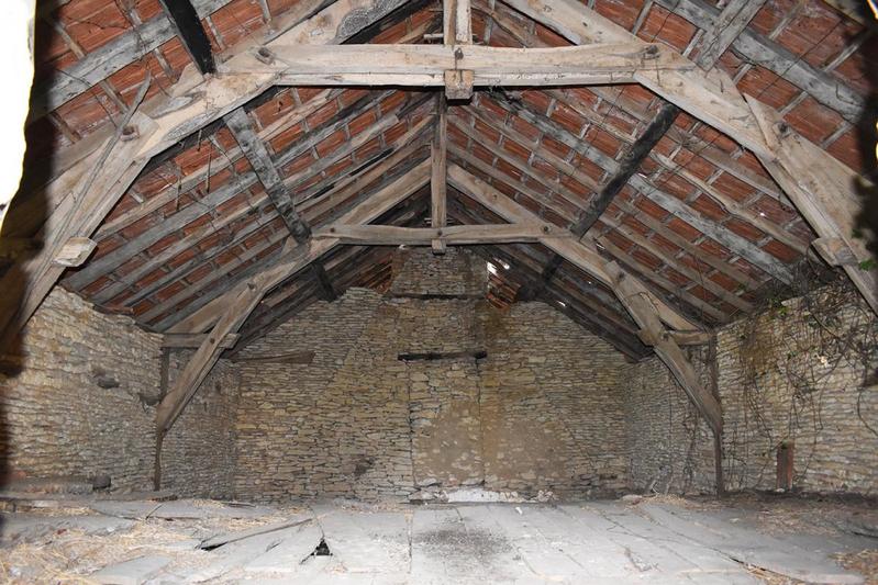 Grange - 125 m² - 6 pièces