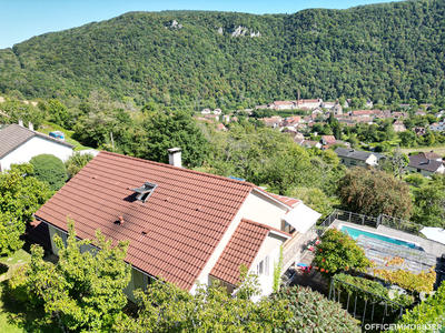 Maison - 143 m² - 6 pièces