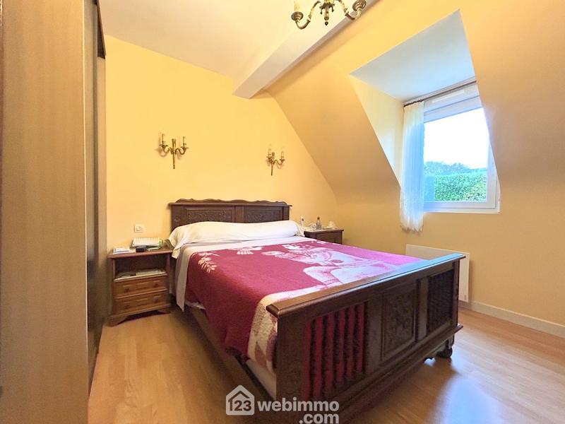 Maison - 95 m² - 5 pièces