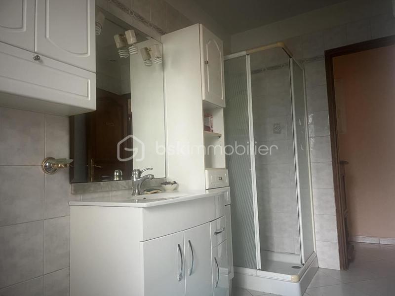 Maison traditionnelle - 136 m² - 6 pièces