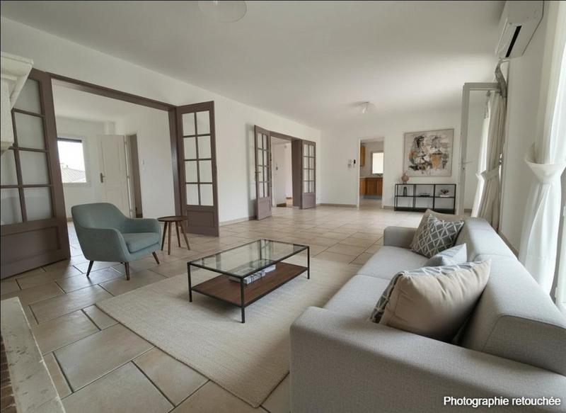 Propriété - 180 m² - 8 pièces