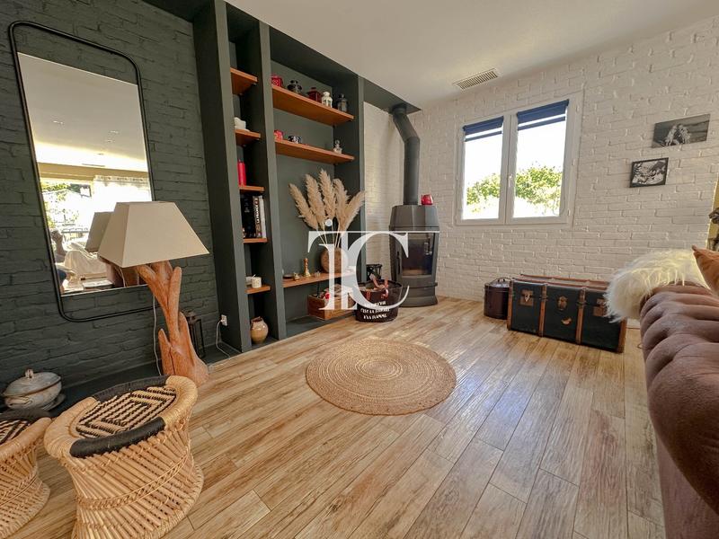 Maison - 183 m² - 6 pièces