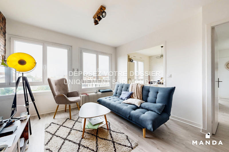 Chambre - 9 m² - 5 pièces