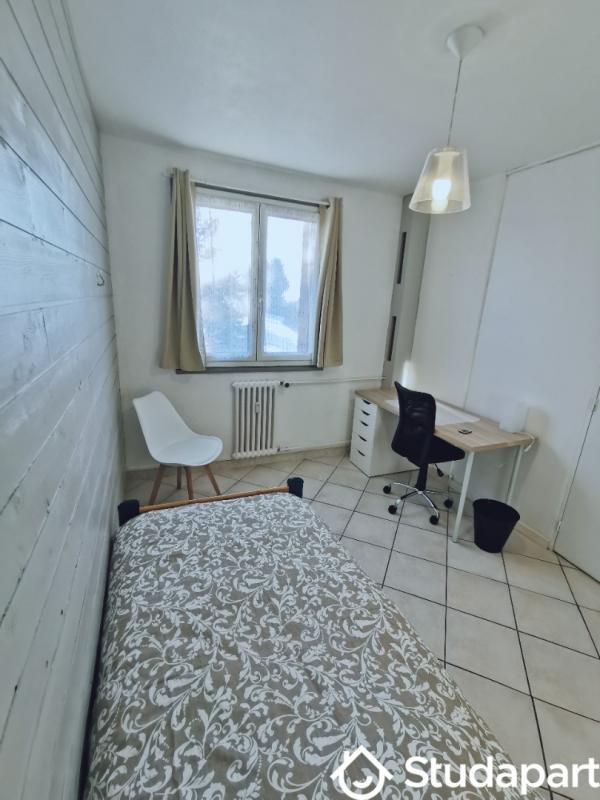 Chambre - 10 m² - 1 pièce