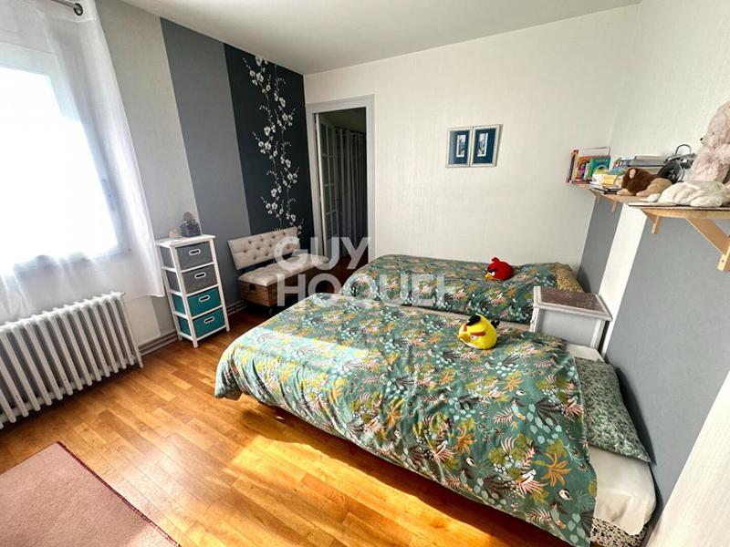 Demeure - 221 m² - 5 pièces