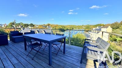 Maison - 215 m² - 7 pièces