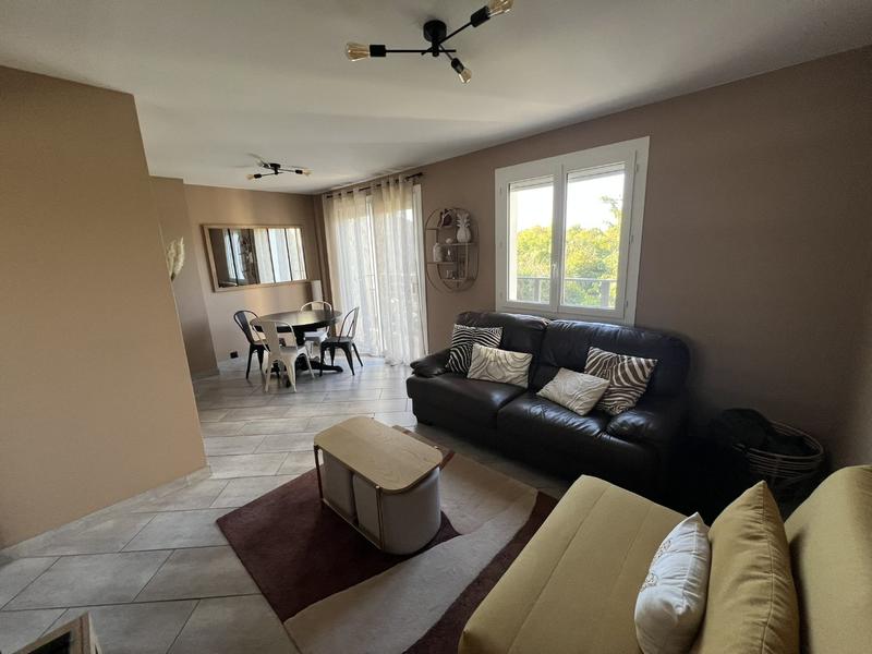 Maison - 96 m² - 5 pièces