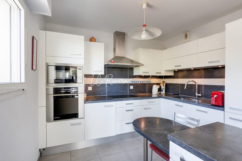 Appartement - 96 m² - 4 pièces