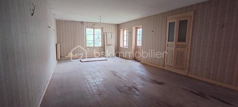 Maison - 285 m² - 11 pièces