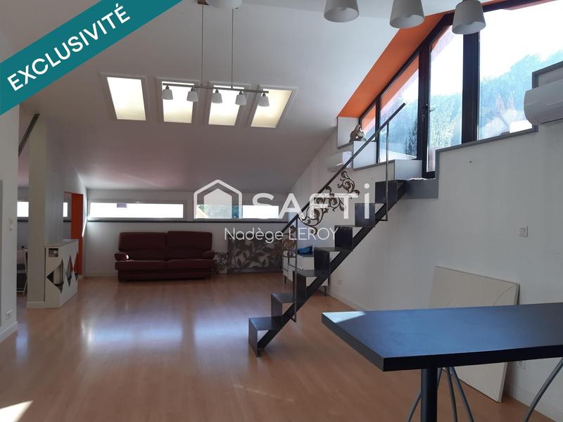 Appartement - 260 m² - 12 pièces