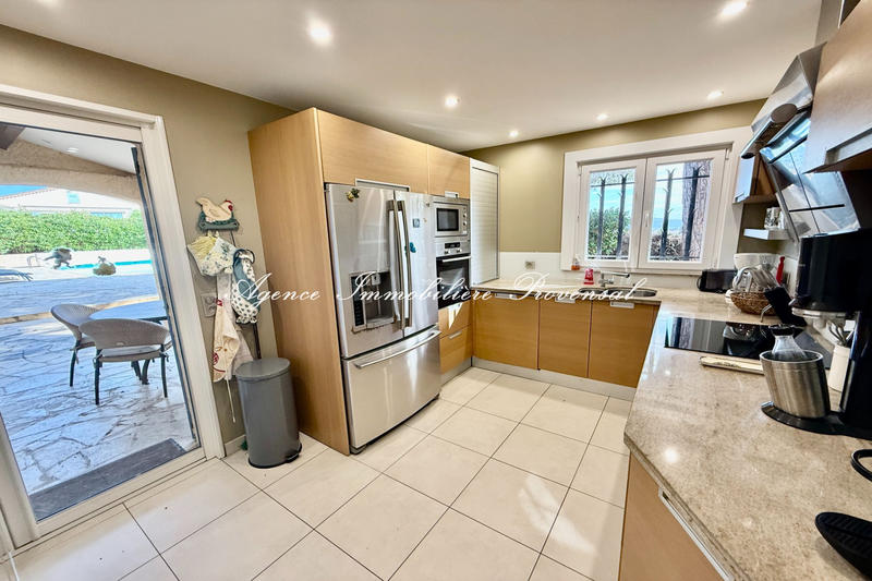 Maison - 125 m² - 5 pièces