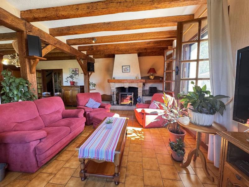 Maison - 175 m² - 8 pièces