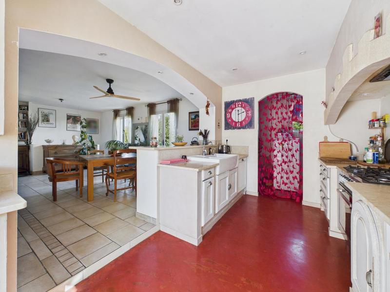 Villa - 185 m² - 8 pièces