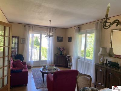 Maison traditionnelle - 139 m² - 7 pièces