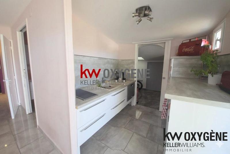 Maison - 215 m² - 9 pièces