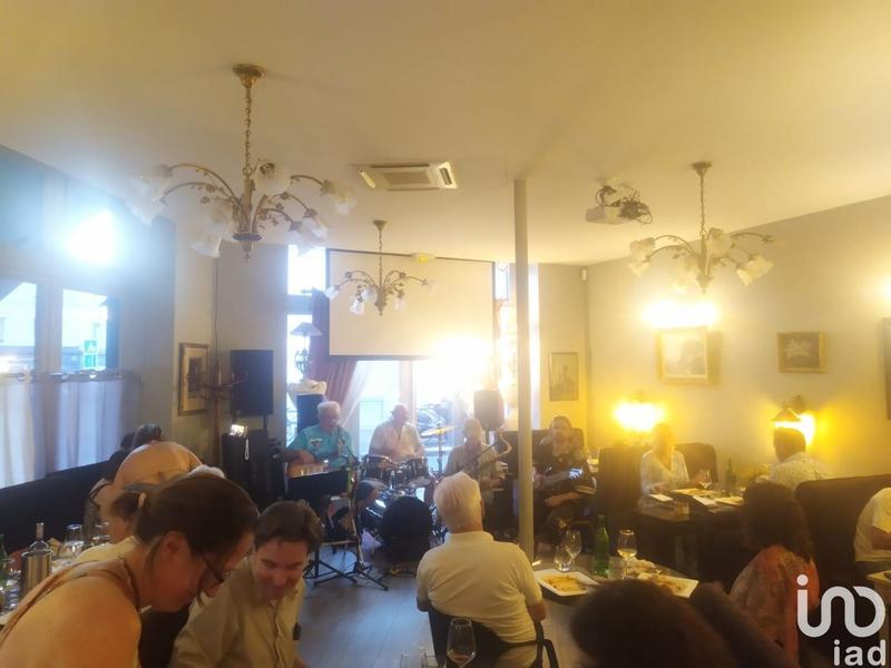 Local commercial - 107 m²