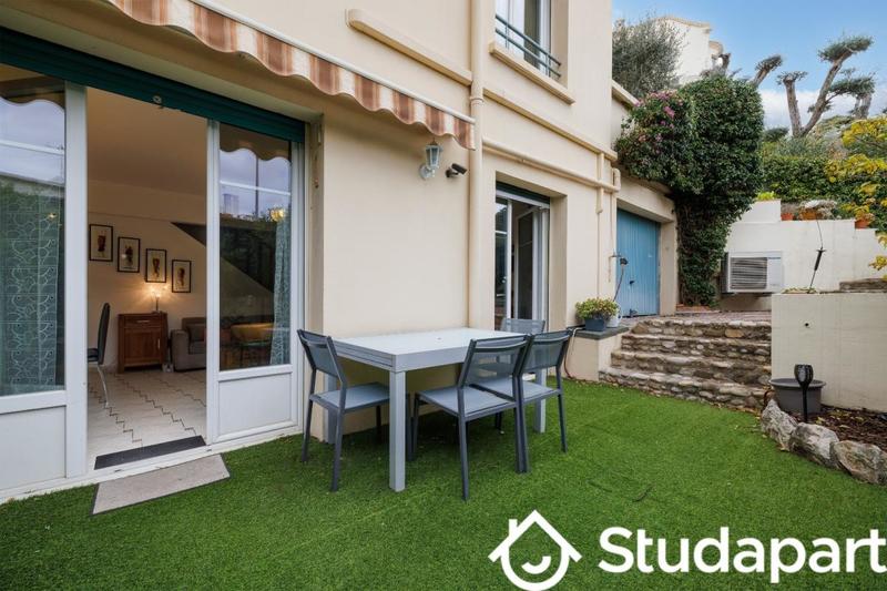 Appartement - 90 m² - 4 pièces