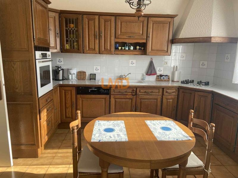 Maison - 151 m² - 7 pièces