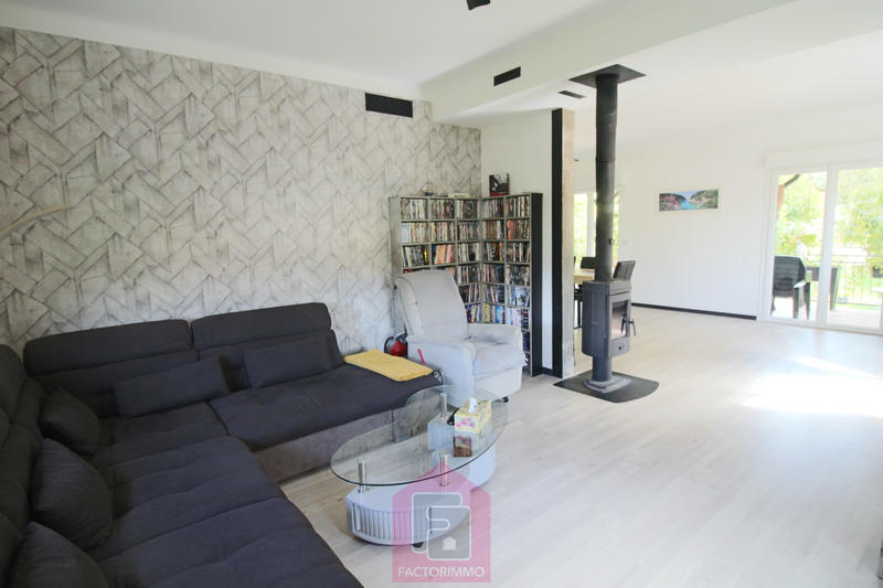 Maison - 190 m² - 8 pièces