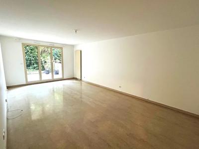 Appartement - 77 m² - 3 pièces