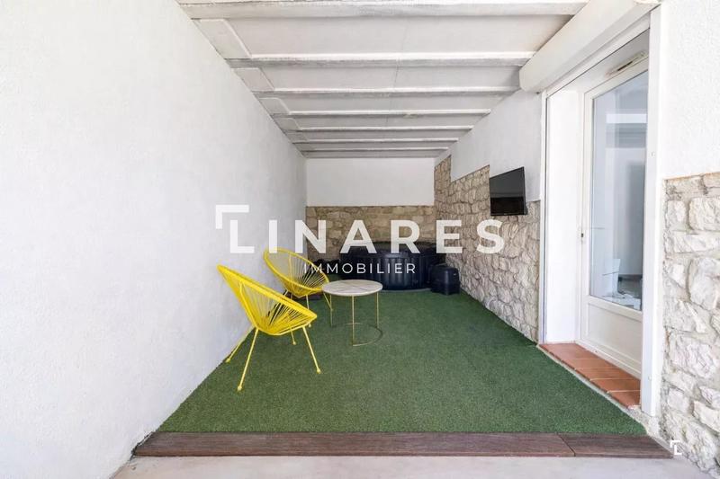 Maison - 180 m² - 5 pièces