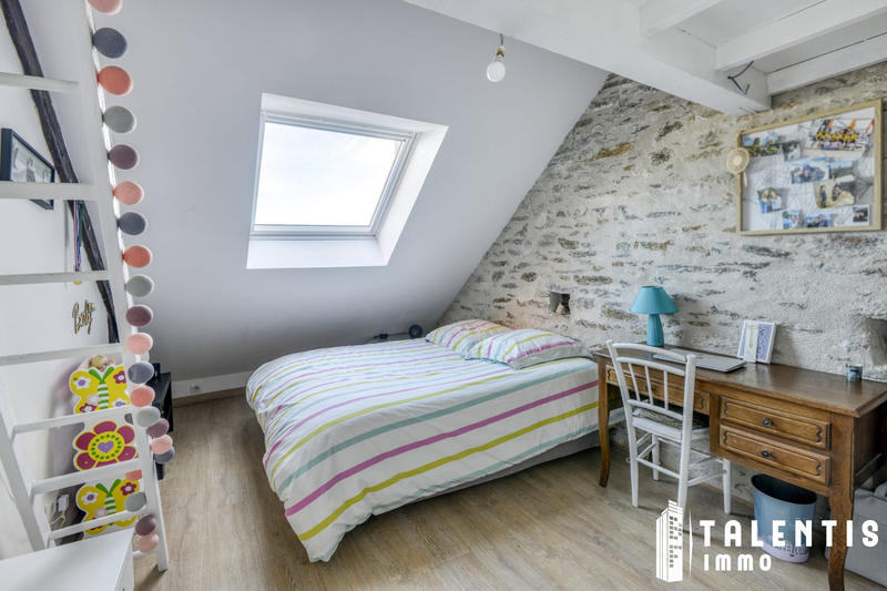 Appartement - 198 m² - 8 pièces