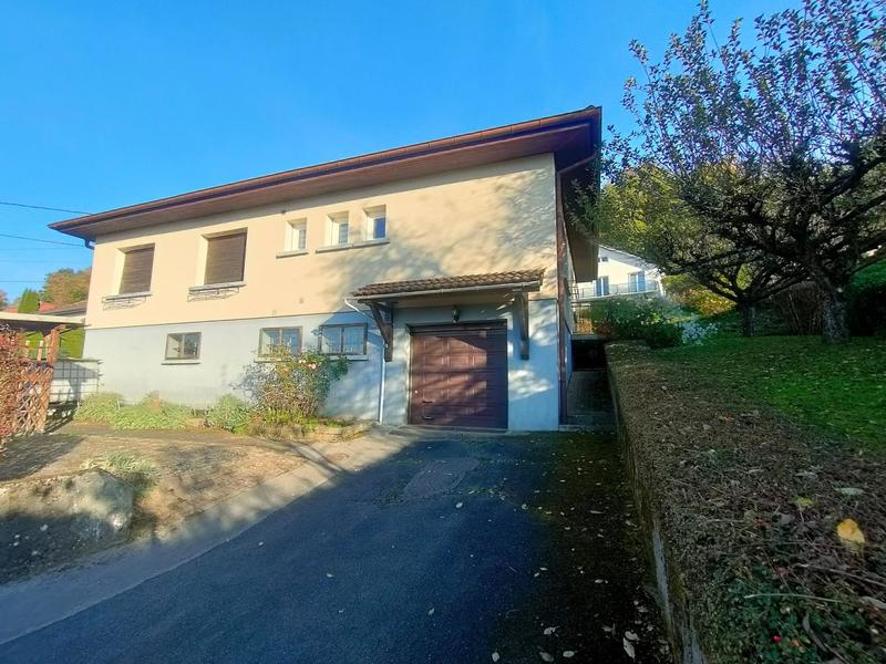 Maison - 95 m² - 5 pièces