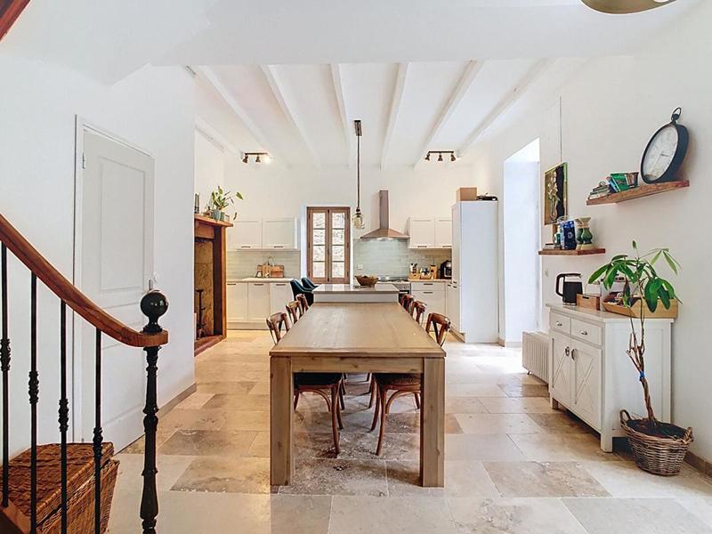 Maison - 200 m² - 7 pièces