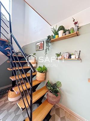 Maison - 331 m² - 8 pièces