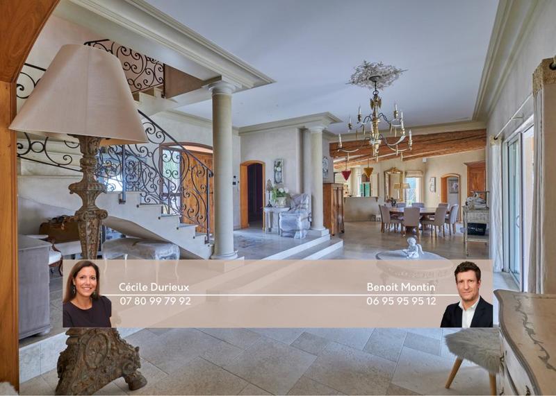 Villa - 536 m² - 10 pièces