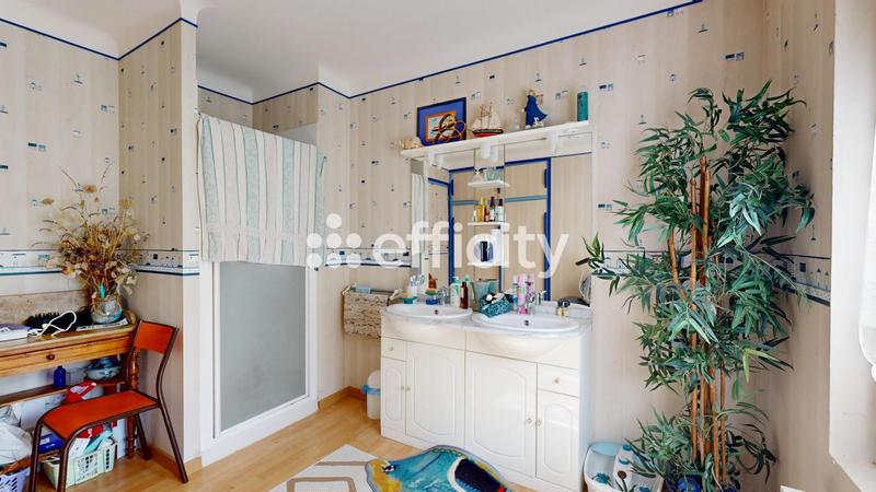 Maison - 150 m² - 6 pièces