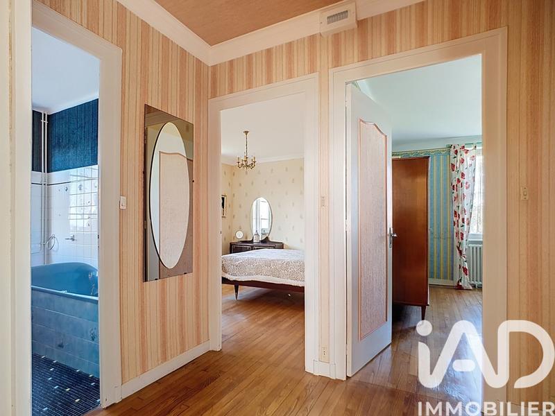 Maison - 162 m² - 8 pièces