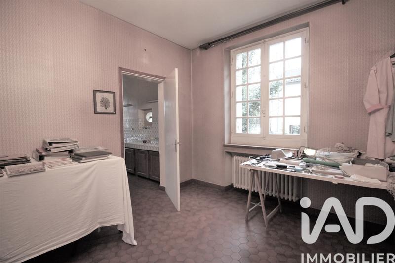 Maison - 246 m² - 8 pièces