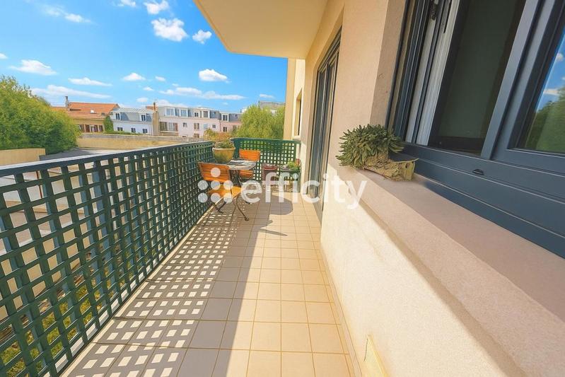 Appartement - 86 m² - 4 pièces