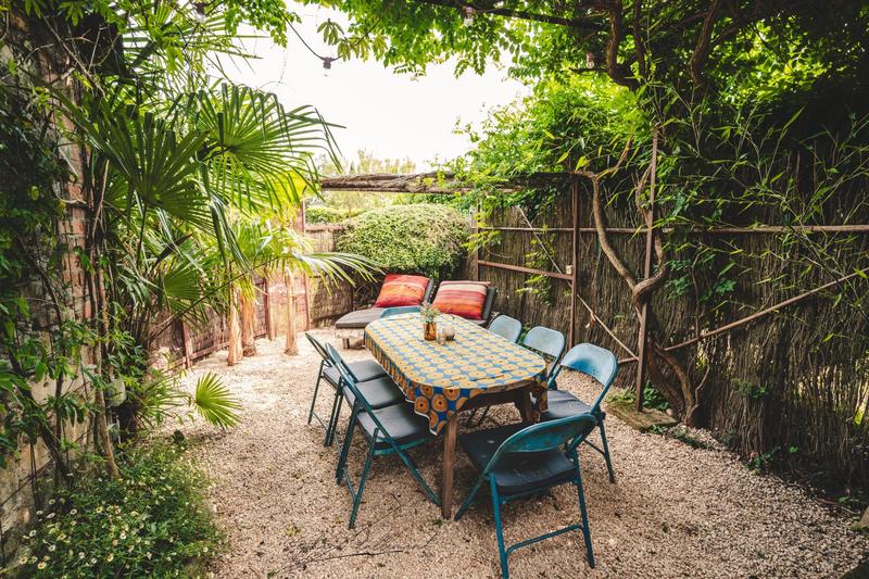 Maison - 459 m² - 16 pièces