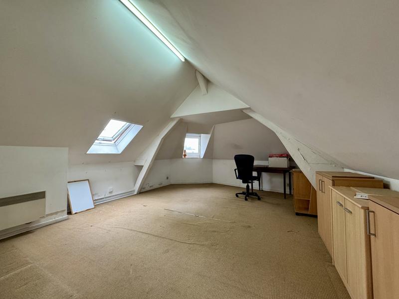 Maison - 140 m² - 4 pièces