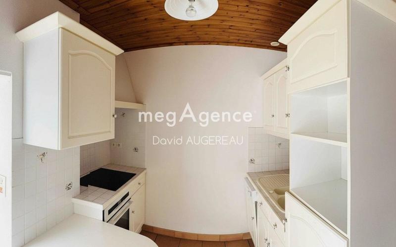 Maison traditionnelle - 163 m² - 8 pièces