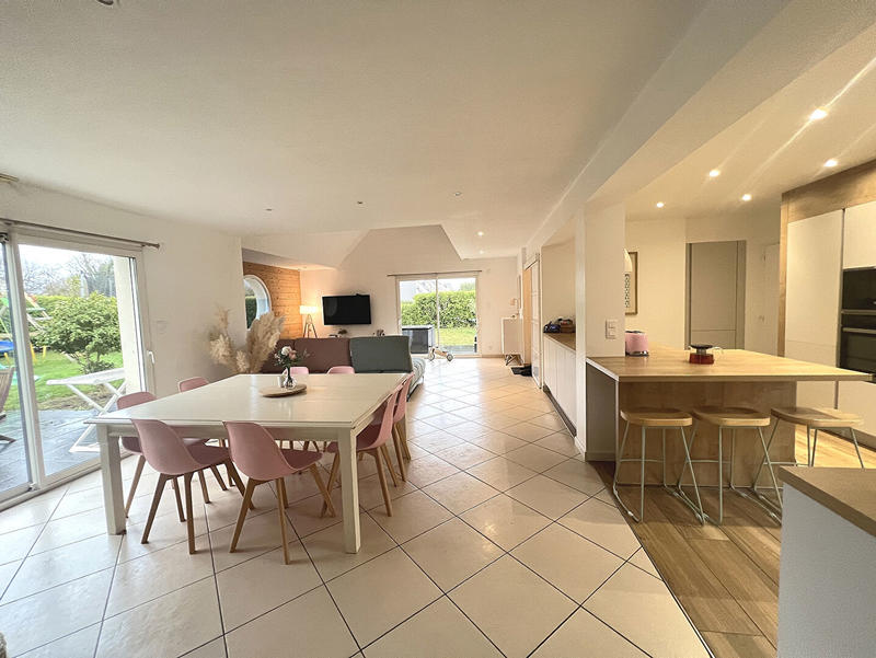 Maison - 168 m² - 7 pièces