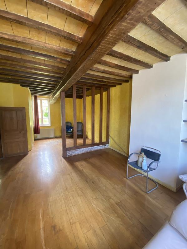 Maison - 247 m² - 9 pièces