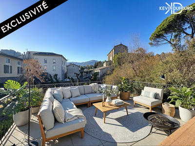 Maison - 300 m² - 10 pièces