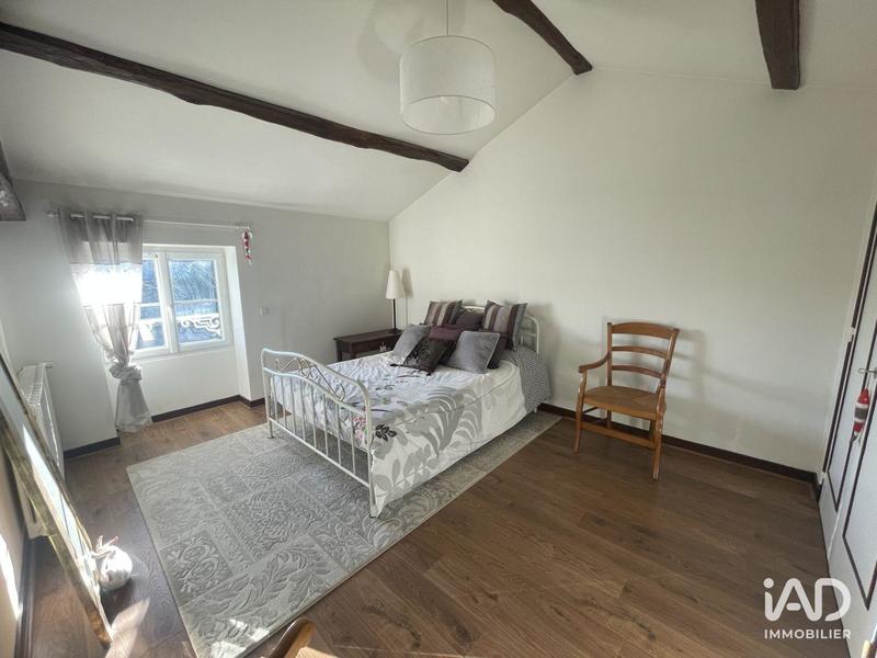 Maison - 180 m² - 6 pièces