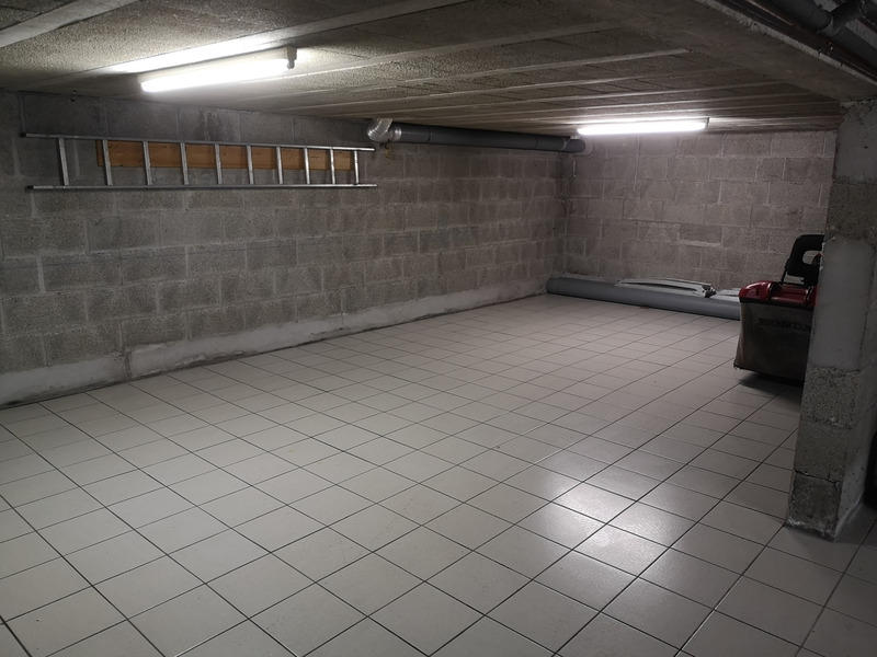 Maison - 180 m² - 8 pièces