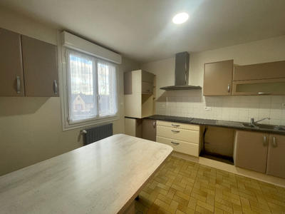 Maison - 84 m² - 4 pièces