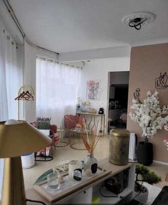 Beauté / Bien-être - 65 m²