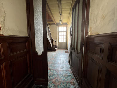 Maison - 278 m² - 9 pièces